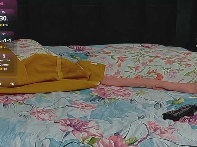 Naturalebony live cam on BongaCams