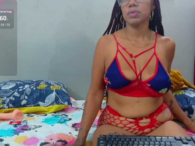 Naturalebony live cam on BongaCams
