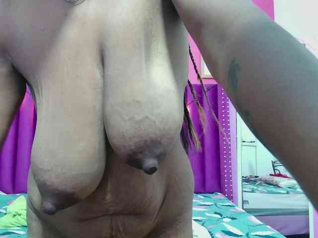 Naturalebony webcam