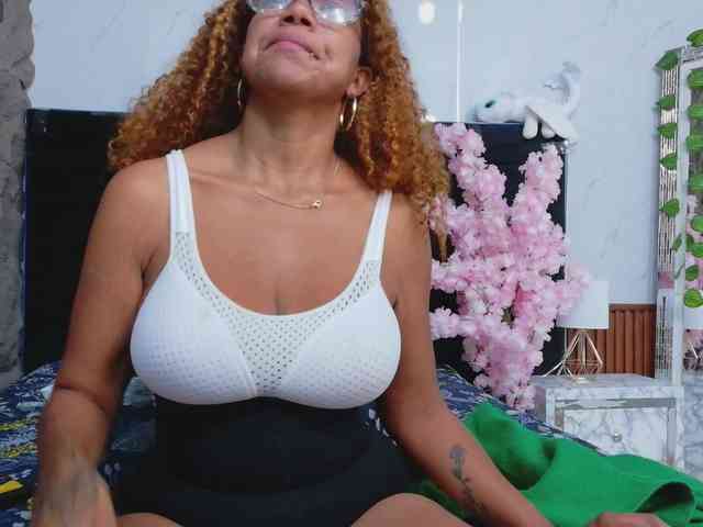 Naturalebony webcam