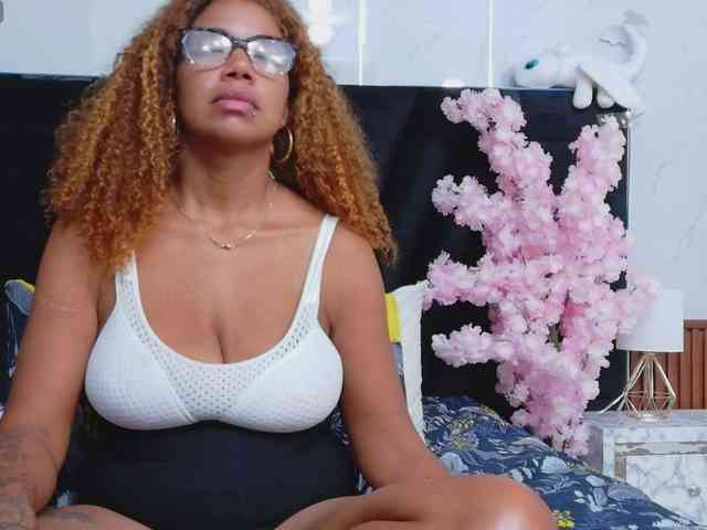 Naturalebony webcam