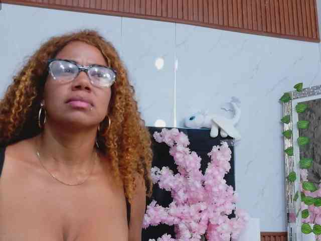 Naturalebony webcam