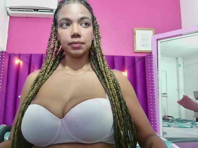 Naturalebony webcam