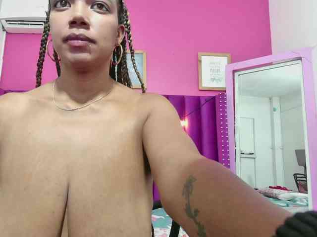 Naturalebony webcam