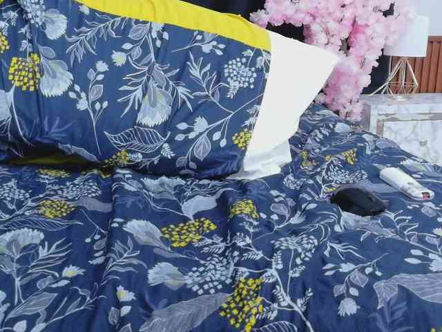 Naturalebony webcam