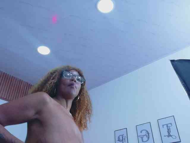 Naturalebony webcam