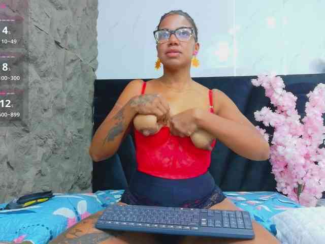Naturalebony webcam