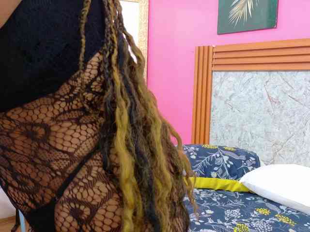 Naturalebony webcam