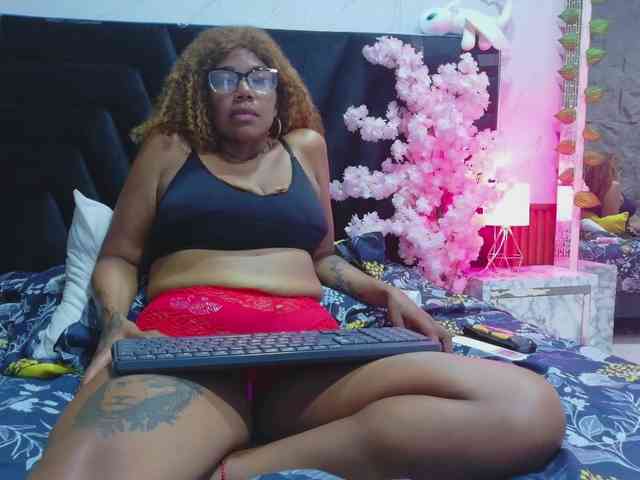 Naturalebony webcam