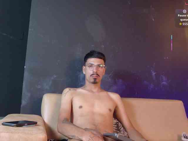 Axel-saenzz Axel-saenzz