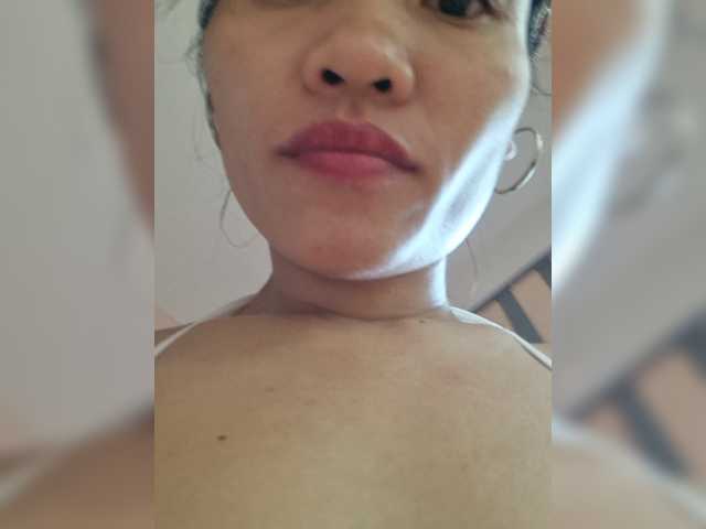 LovelyQueen live cam on BongaCams