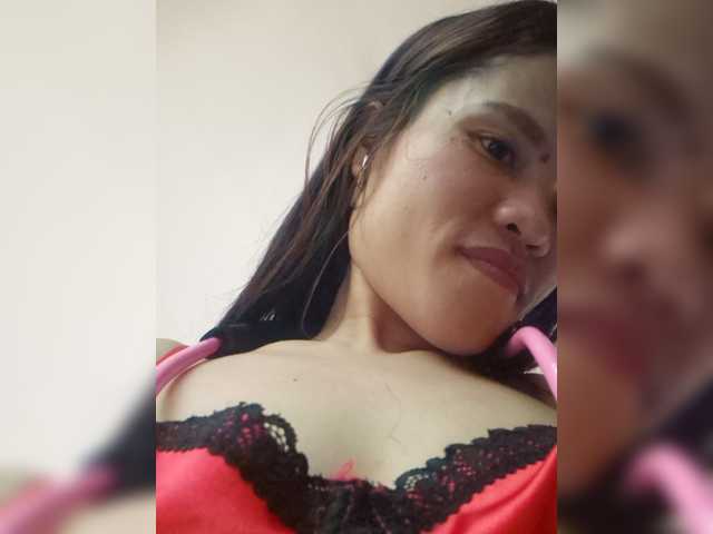LovelyQueen live webcam show