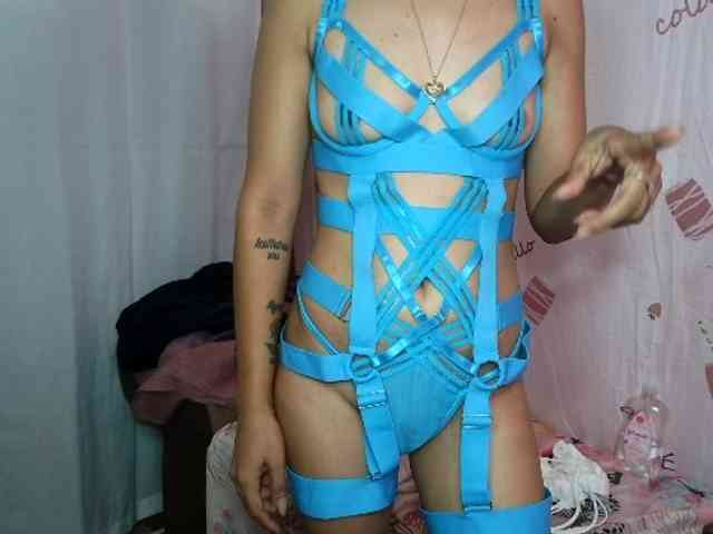 LovelyQueen webcam