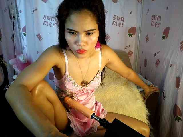 LovelyQueen webcam