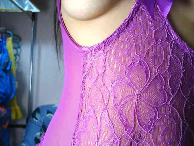 BbHoneyBee_69 webcam
