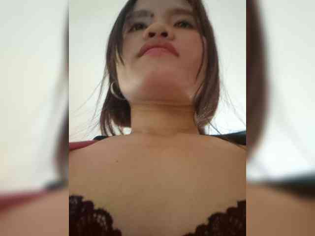 SweetScarlett_69 webcam