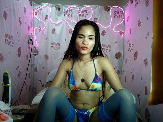 LovelyQueen webcam