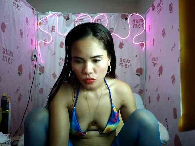 LovelyQueen webcam