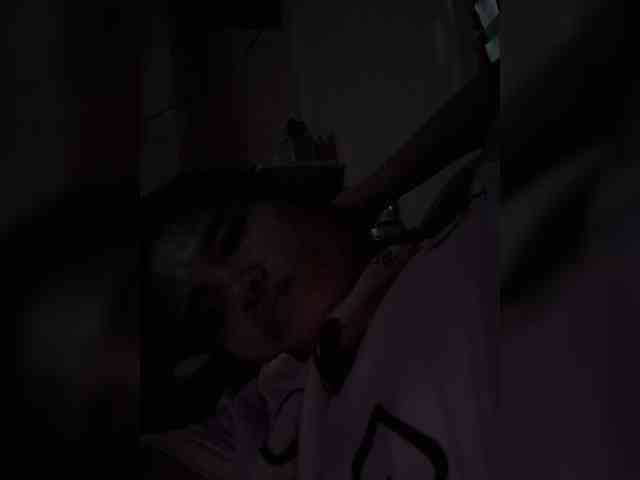 LovelyQueen webcam
