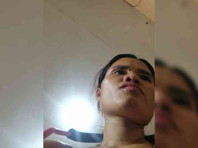 PinayScarlett_69 webcam