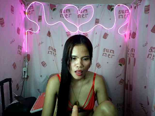 LovelyQueen webcam