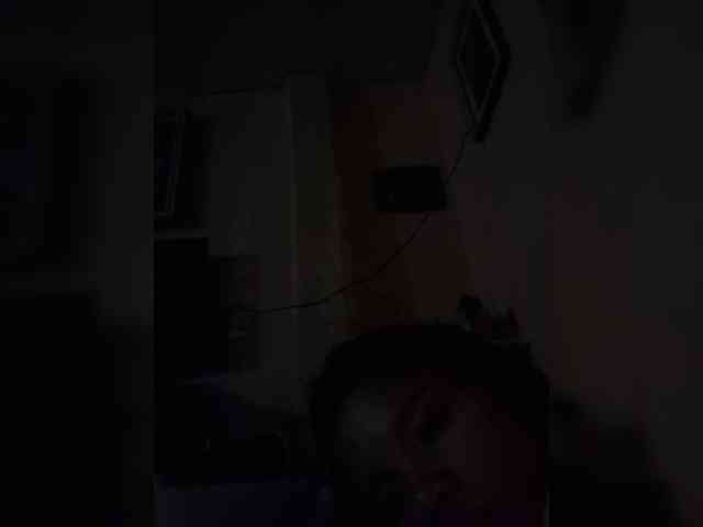 LovelyQueen webcam