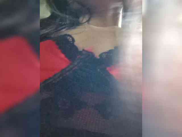 BbHoneyBee_69 webcam