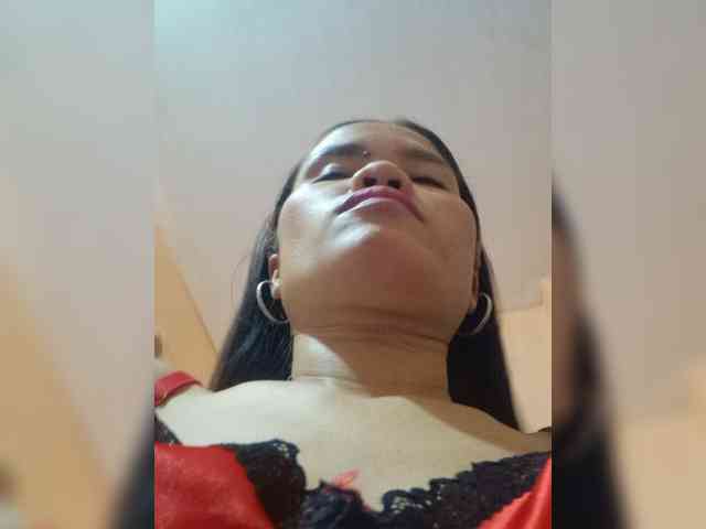 SweetScarlett_69 webcam