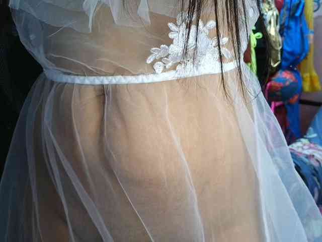 UrHoneyBee_69 webcam