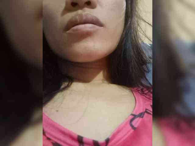BbHoneyBee_69 webcam