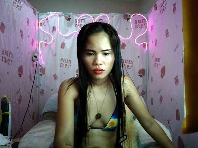 LovelyQueen webcam