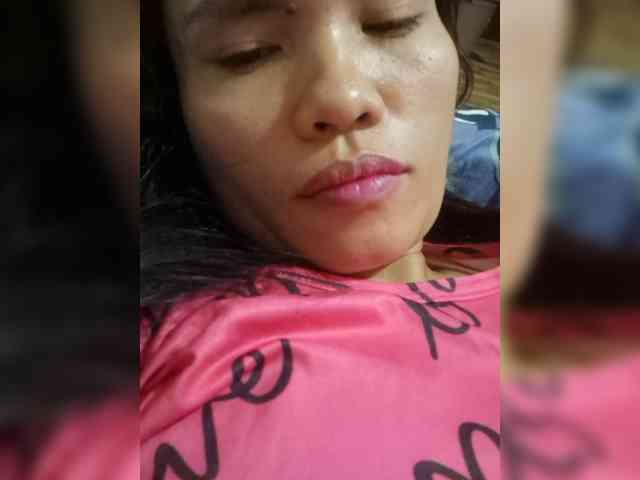 BbHoneyBee_69 webcam