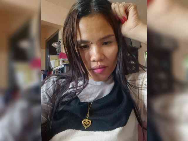 LovelyQueen webcam