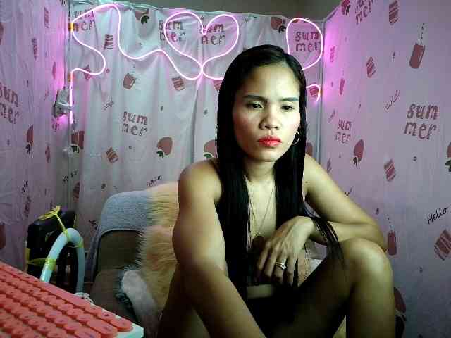 LovelyQueen webcam
