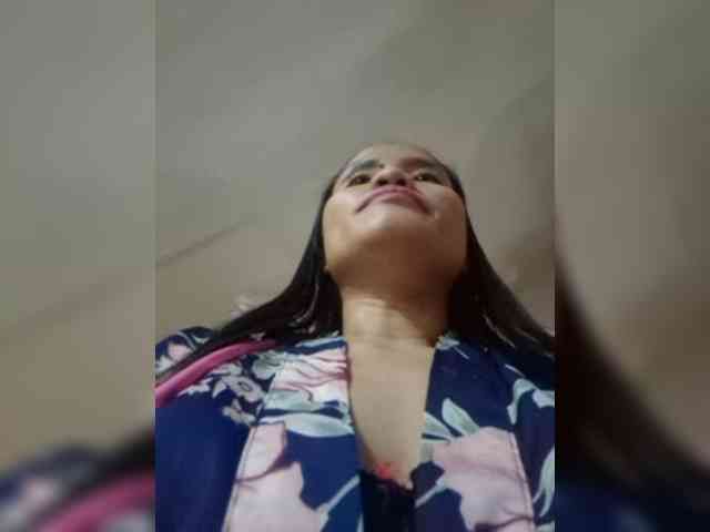 BbHoneyBee_69 webcam