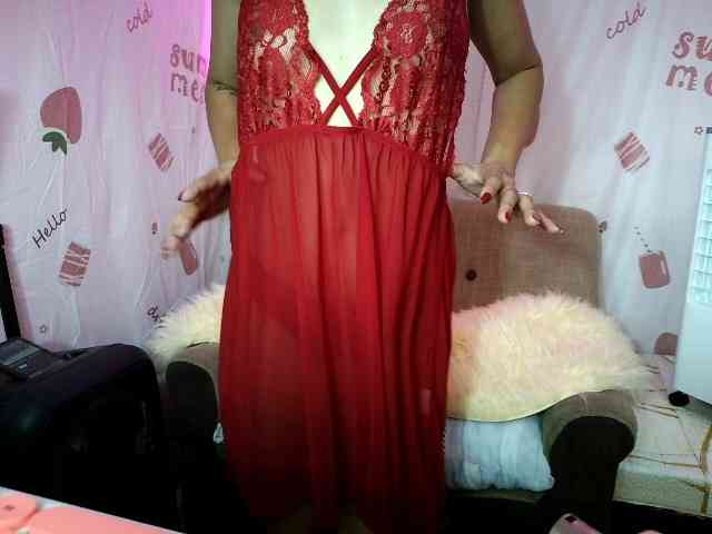 LovelyQueen webcam