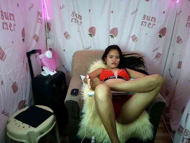 LovelyQueen webcam