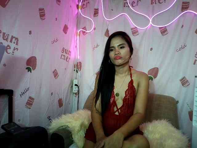 LovelyQueen webcam