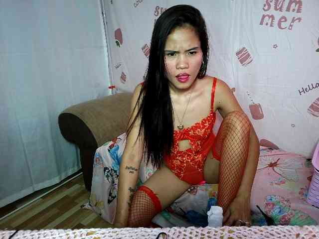 LovelyQueen webcam