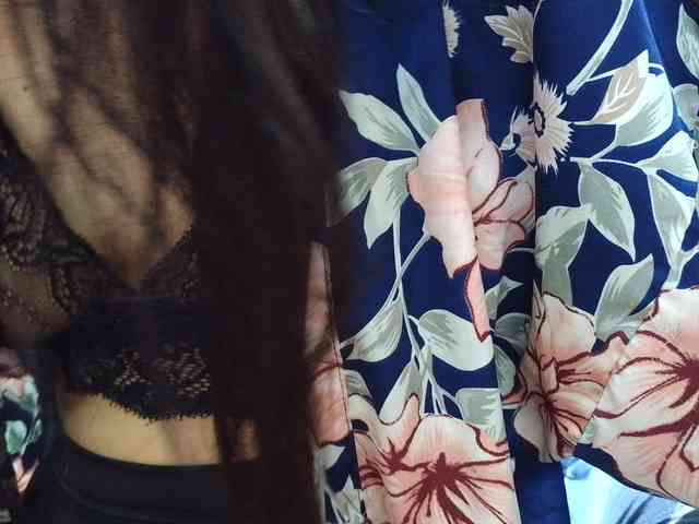 BbHoneyBee_69 webcam