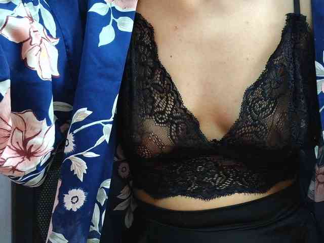 BbHoneyBee_69 webcam