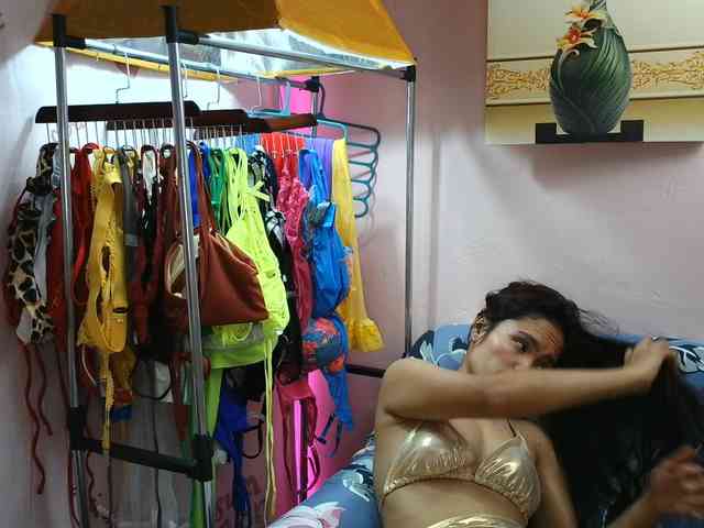 SweetScarlett_69 webcam