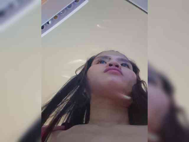 SweetScarlett_69 webcam