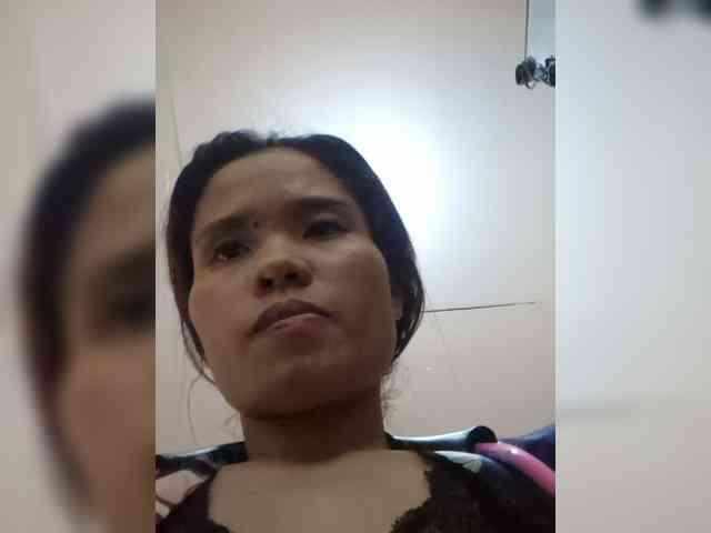 BbHoneyBee_69 webcam