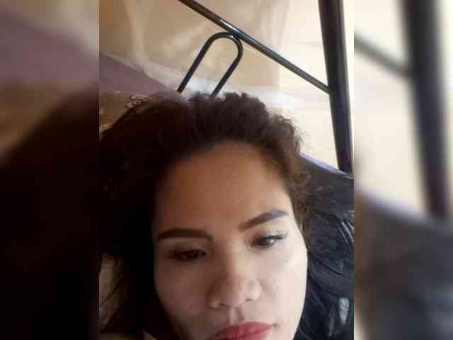 LovelyQueen webcam