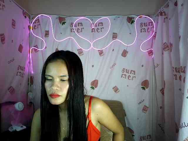 LovelyQueen webcam