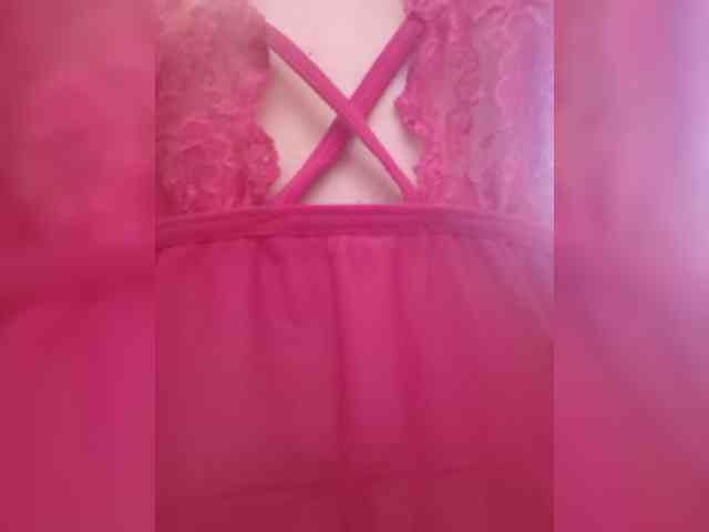 LovelyQueen webcam