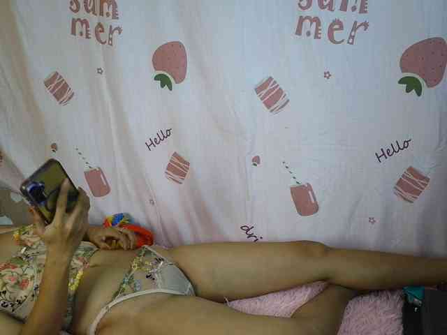 SweetScarlett_69 webcam