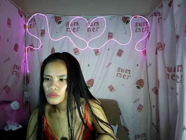 LovelyQueen webcam