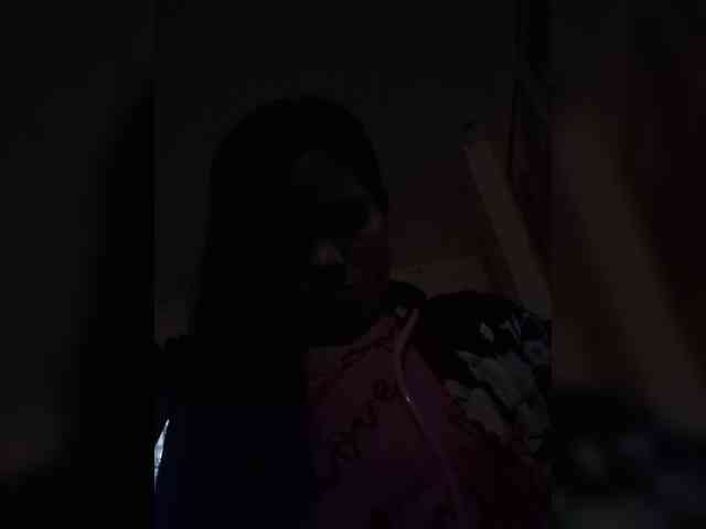 BbHoneyBee_69 webcam